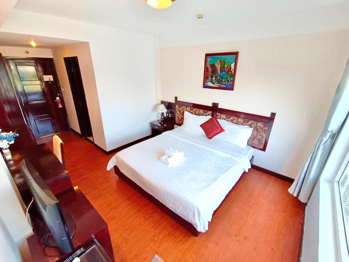 Viet Nam Hotel Hue Exteriör bild