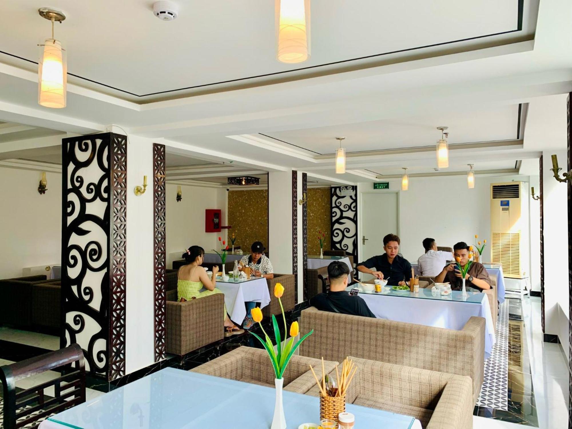 Viet Nam Hotel Hue Exteriör bild